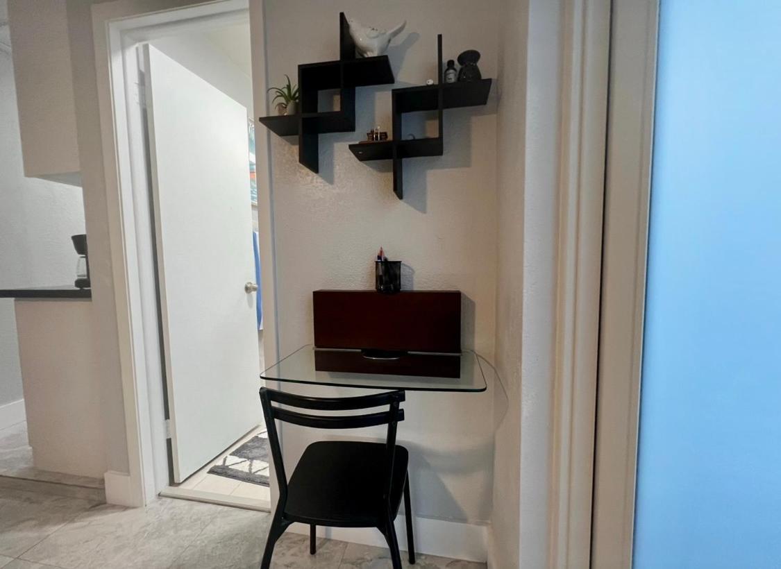 Little Gables Studio-Your Miami Escape-10Min Airport Exterior photo