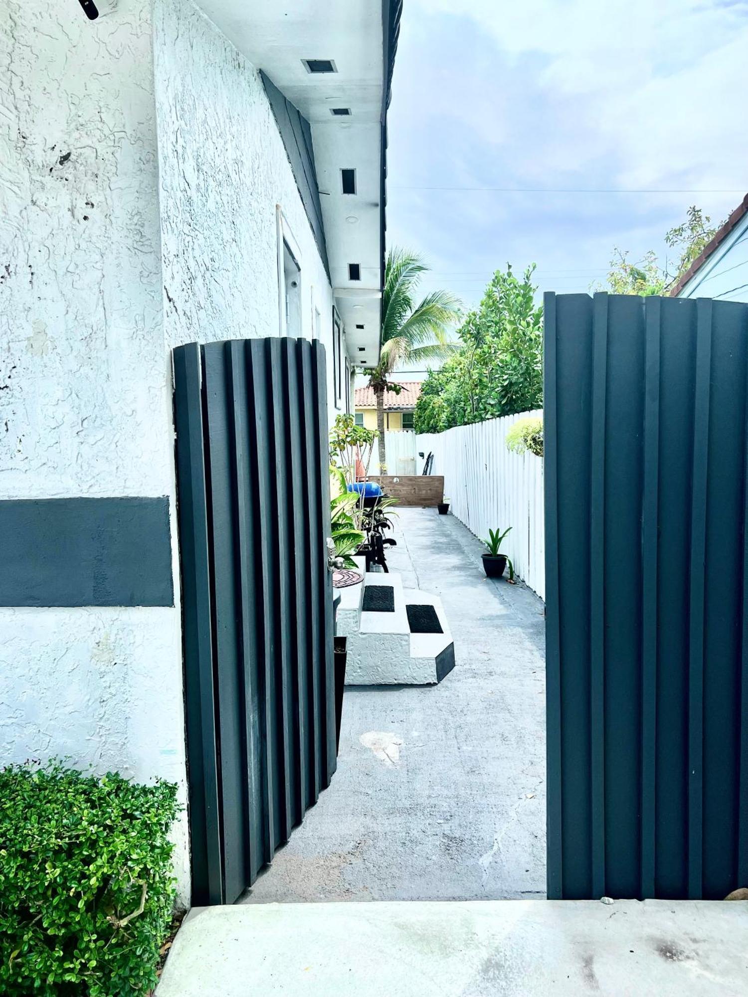 Little Gables Studio-Your Miami Escape-10Min Airport Exterior photo