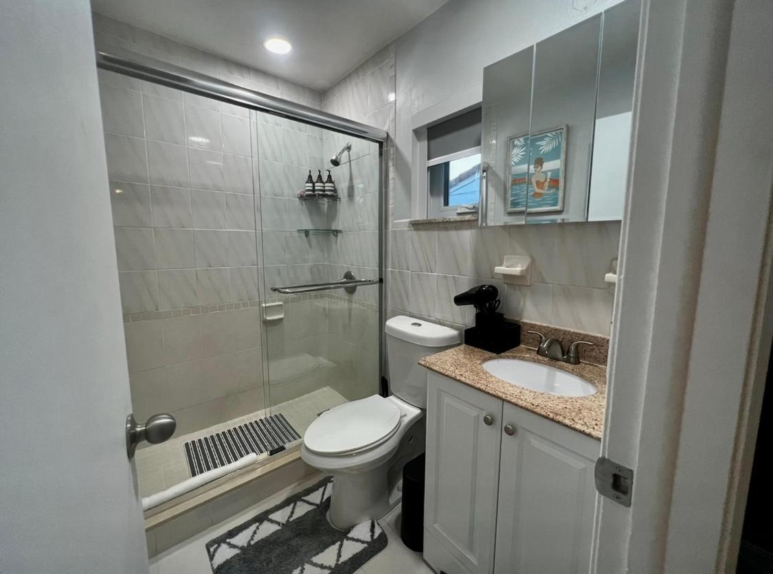 Little Gables Studio-Your Miami Escape-10Min Airport Exterior photo